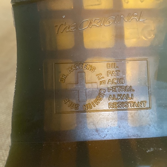 Dr Martens Pascal 1460 Snakeprint Cream High Shine Lace up Combat Boots - Picture 8 of 15